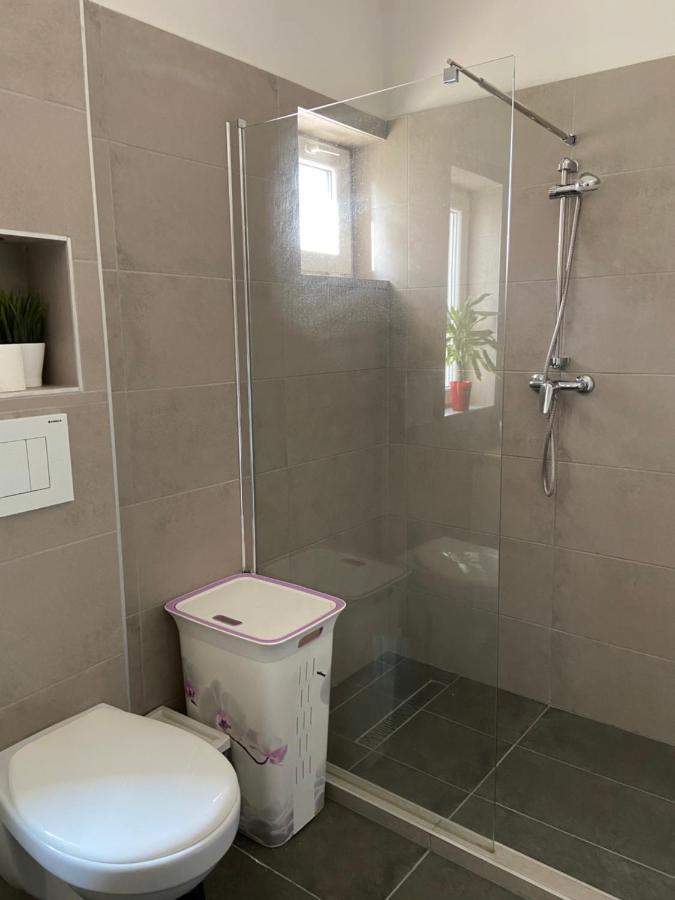 דירות פץ' Garden Apartman House מראה חיצוני תמונה