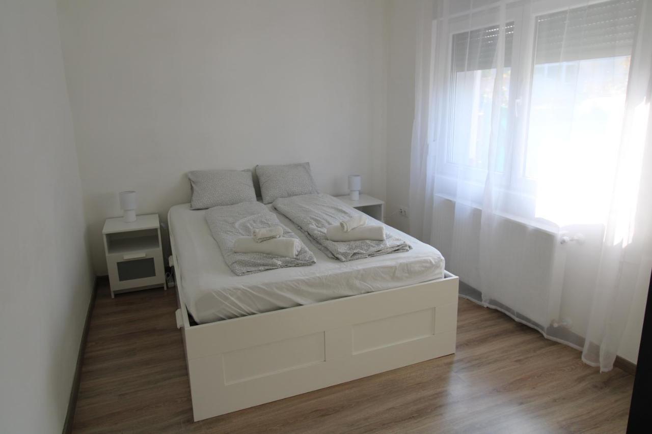 דירות פץ' Garden Apartman House מראה חיצוני תמונה