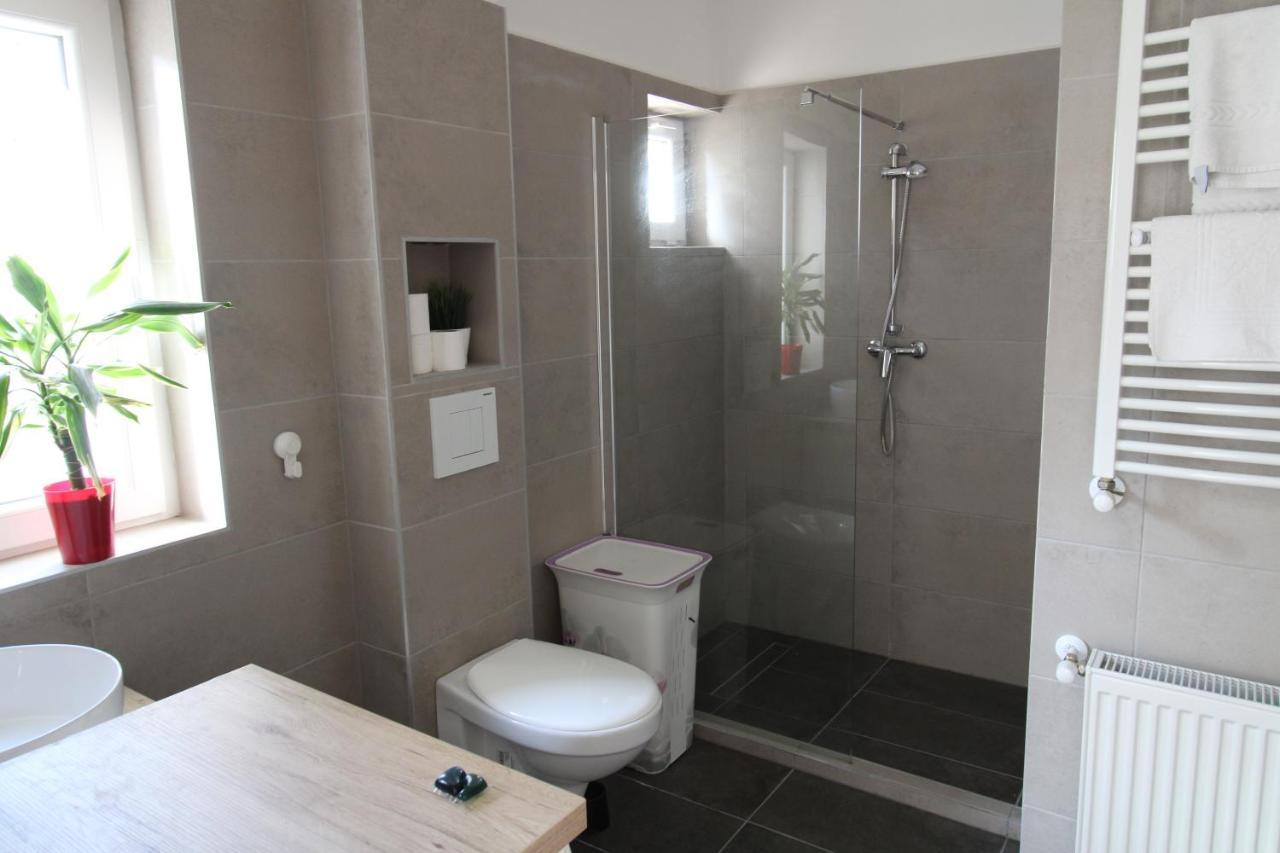 דירות פץ' Garden Apartman House מראה חיצוני תמונה